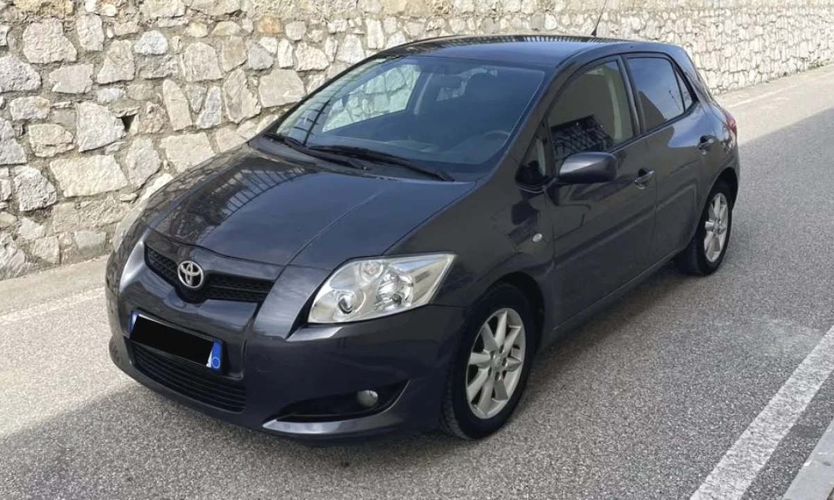 Makina ne shitje ne Tirane, Toyota, 2008 Diesel,Kambio Manual Pagesa 4,400  Euro.