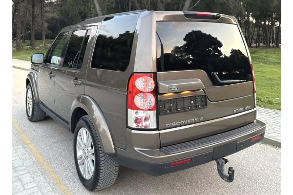 Makina ne shitje ne Tirane - 10,500 Euro