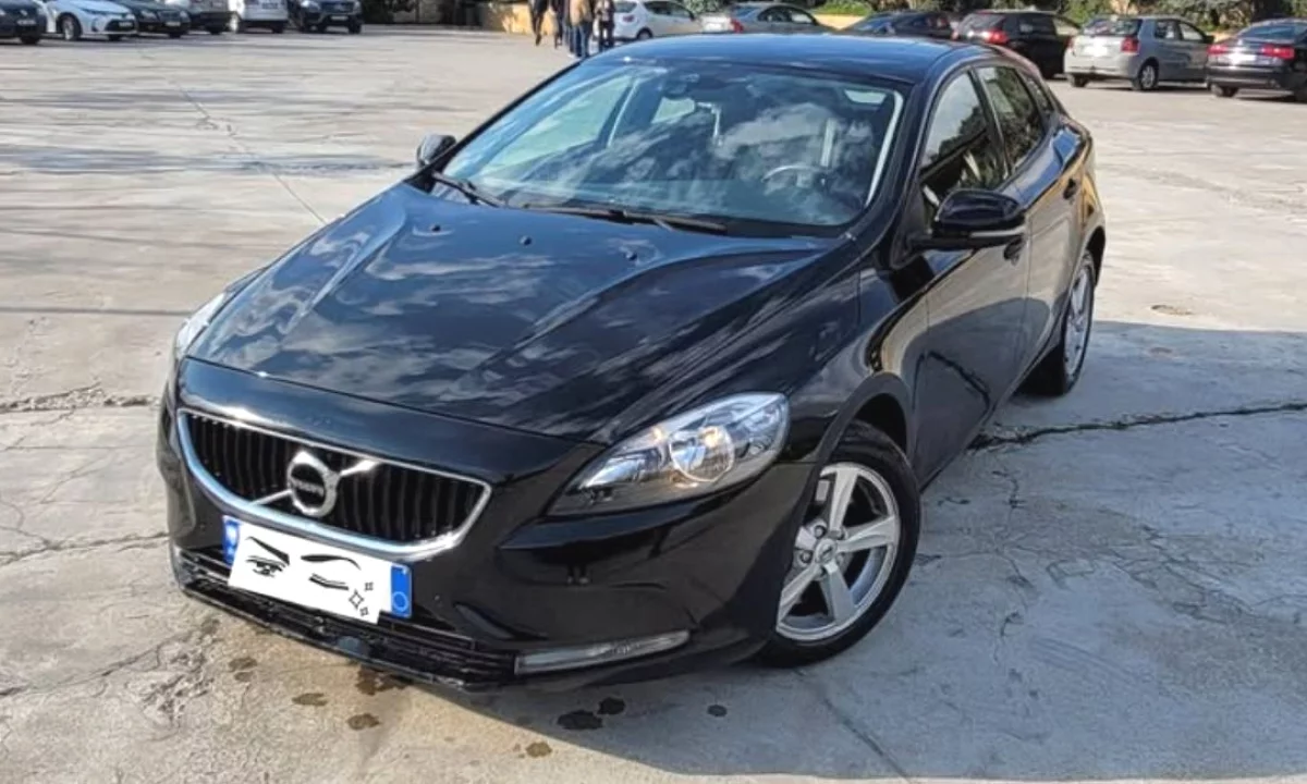 Auto in Vendita a Tirana, Volvo, 2017 Diesel,Kambio Manual Pagamento 10,000  Euro.