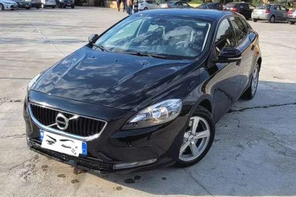 Auto in Vendita a Tirana - 10,000 Euro