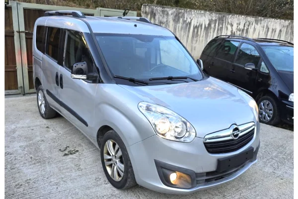 Auto in Vendita a Tirana - 3,600 Euro