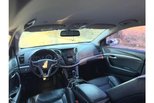 Makina ne shitje ne Tirane - 5,800 Euro