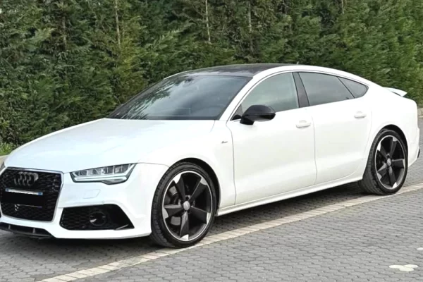 Makina ne shitje ne Durres - 10,900 Euro