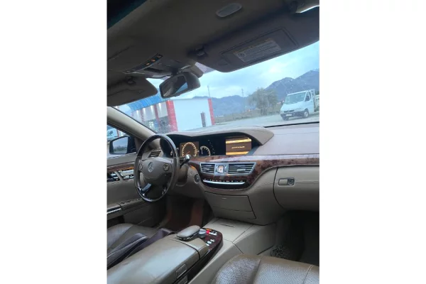 Auto in Vendita a Tirana - 6,499 Euro