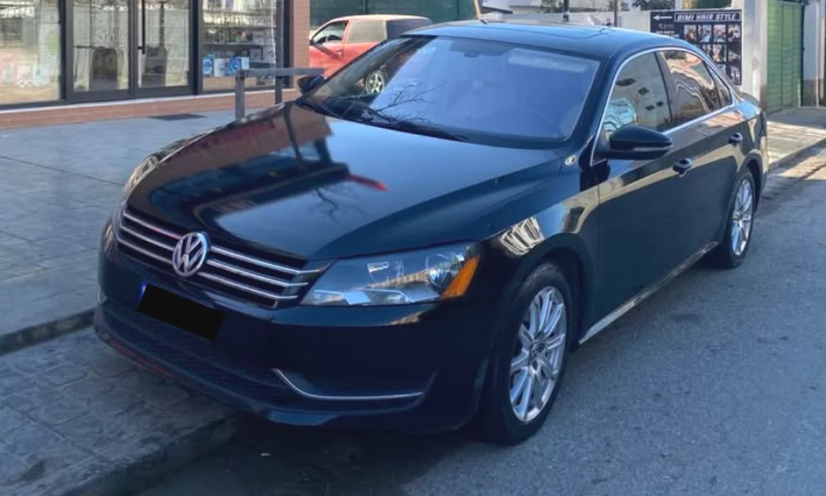 Makina ne shitje ne Tirane, Volkswagen, 2012 gasoline-gas,Kambio Automatik Pagesa 6,999  Euro.