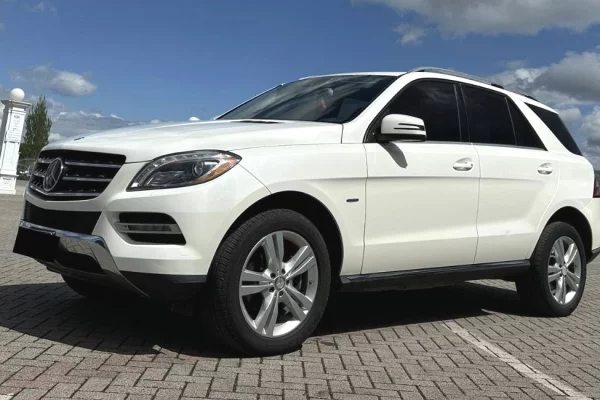 Makina ne shitje ne Tirane - 13,500 Euro