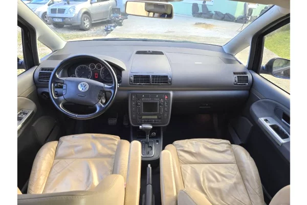 Auto in Vendita a Tirana - 3,300 Euro