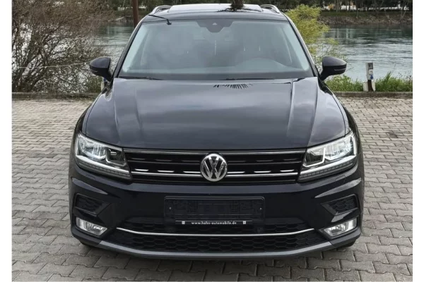 Makina ne shitje ne Tirane - 17,400 Euro