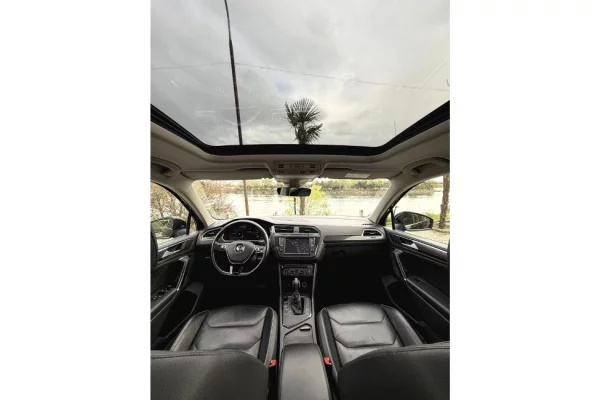 Makina ne shitje ne Tirane - 17,400 Euro