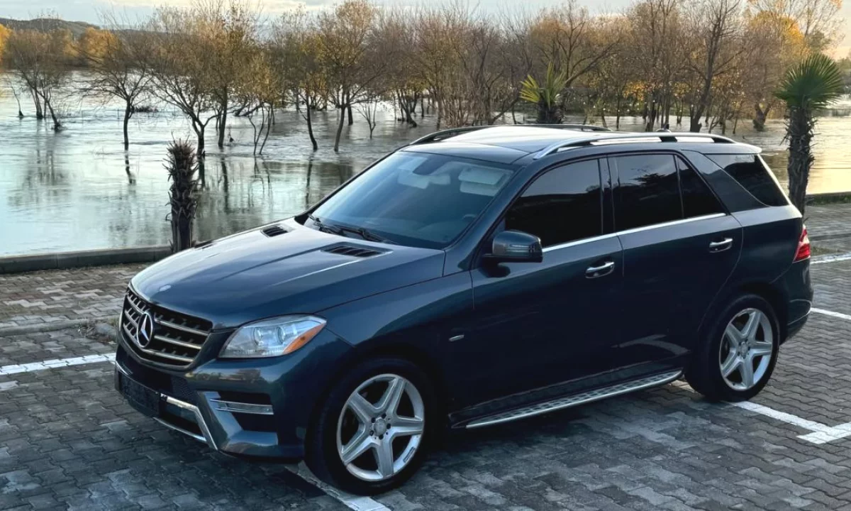 Auto in Vendita a Tirana, Mercedes-Benz, 2013 Diesel,Kambio Automatik Pagamento 13,500  Euro.