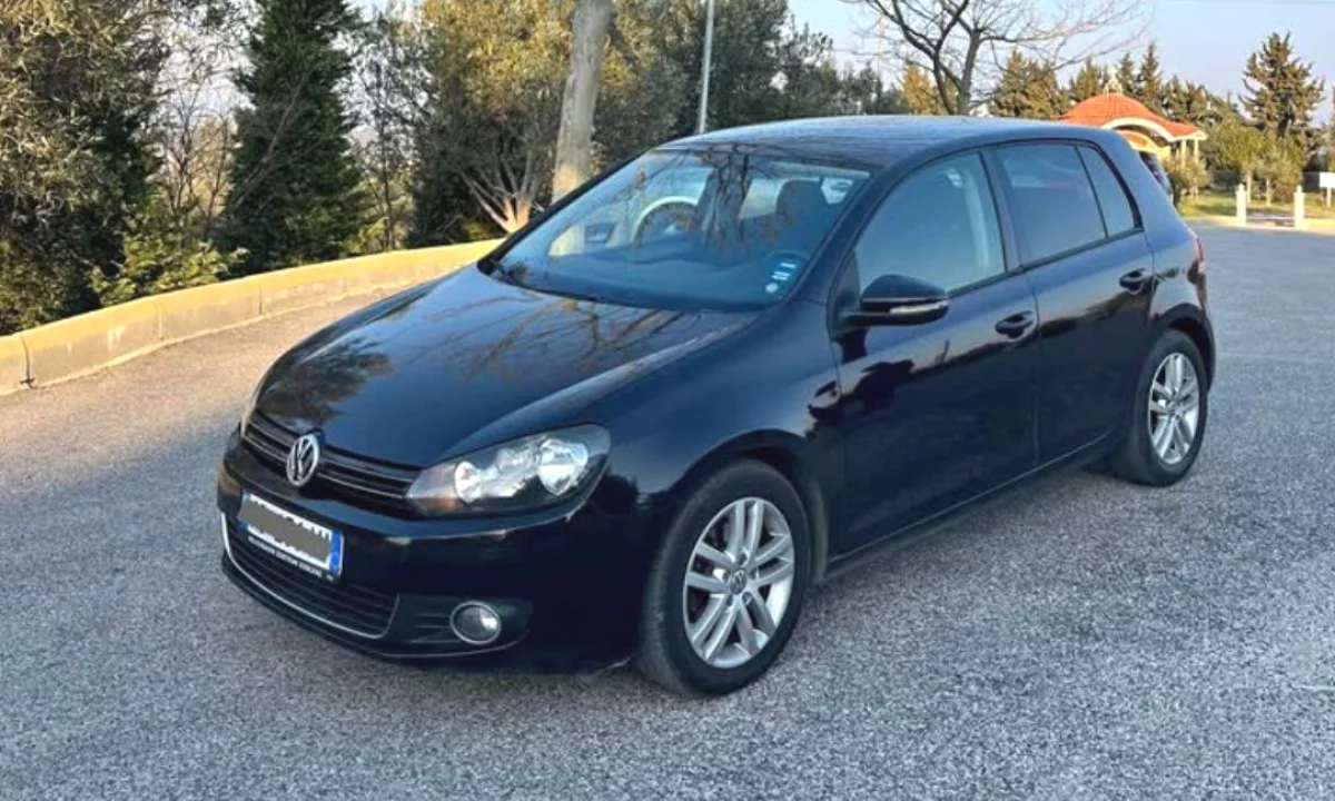 Makina ne shitje ne Tirane, Volkswagen, 2012 Diesel,Kambio Automatik Pagesa 6,000  Euro.