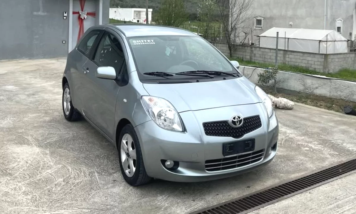 Auto in Vendita a Tirana, Toyota, 2007 Diesel,Kambio Automatik Pagamento 3,700  Euro.
