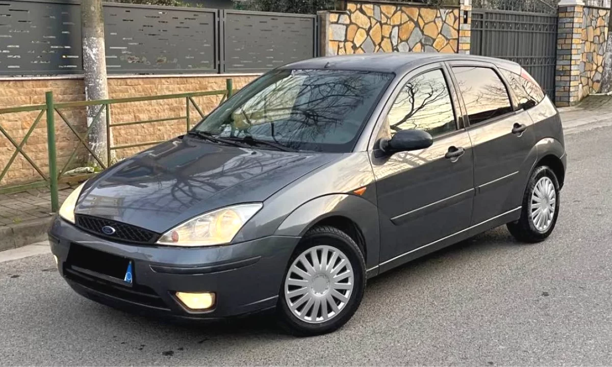 Makina ne shitje ne Tirane, Ford, 2002 Diesel,Kambio Manual Pagesa 1,700  Euro.