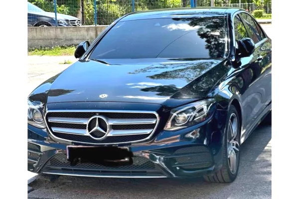 Makina ne shitje ne Tirane - 24,000 Euro