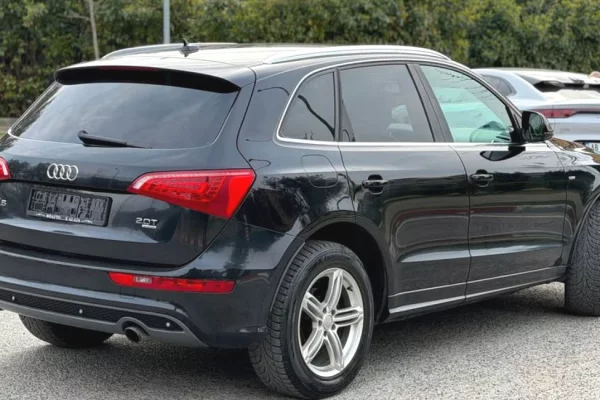 Makina ne shitje ne Tirane - 6,900 Euro