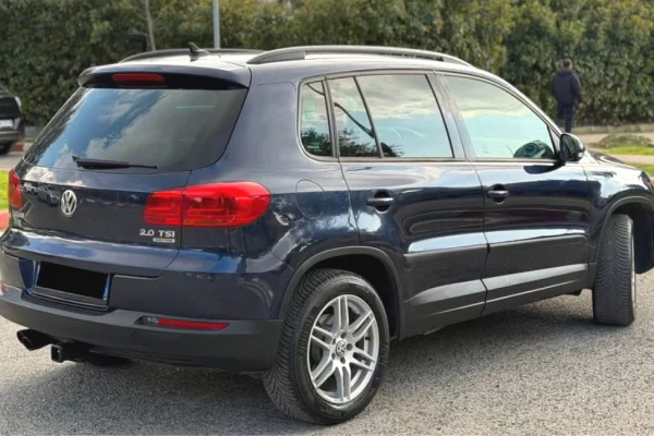 Auto in Vendita a Tirana - 5,800 Euro