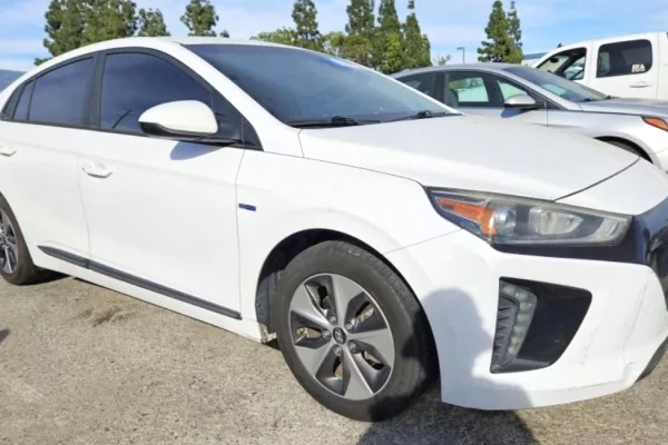 Auto in Vendita a Tirana - 7,300 Euro