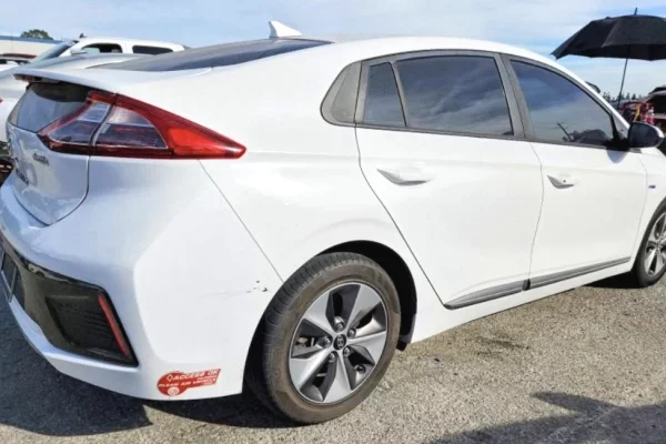 Auto in Vendita a Tirana - 7,300 Euro