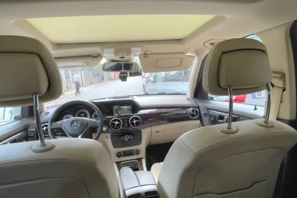 Makina ne shitje ne Tirane, Mercedes-Benz, 2014 Diesel,Kambio Automatik Pagesa 12,000  Euro.