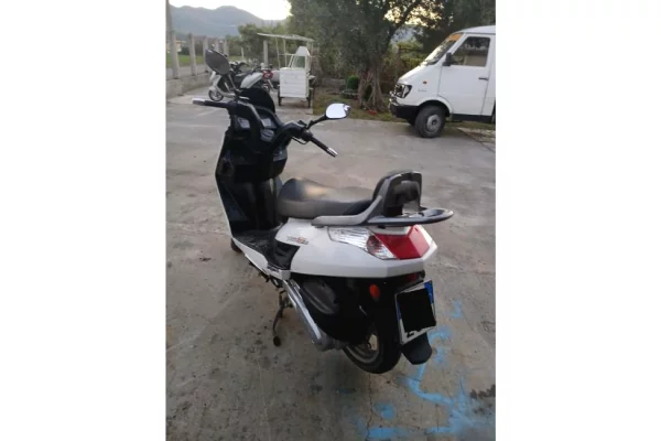 Moto e Scooter in vendita a Alessio - 1,100 Euro