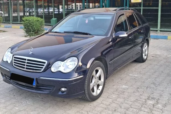 Auto in Vendita a Tirana - 3,790 Euro