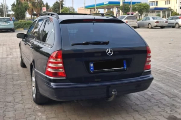 Auto in Vendita a Tirana - 3,790 Euro