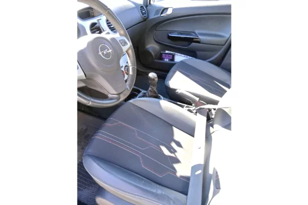 Makina ne shitje ne Tirane - 3,200 Euro