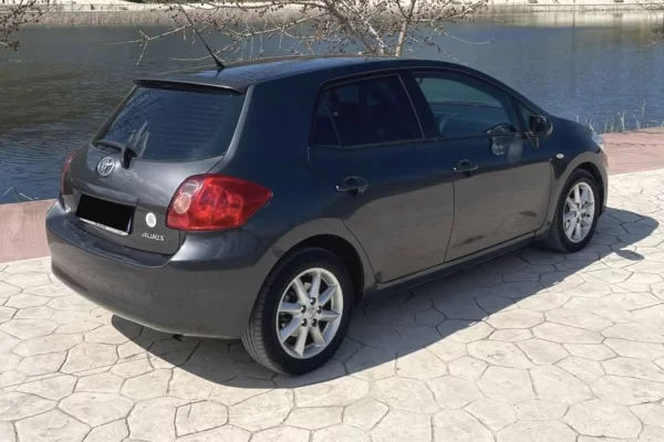 Makina ne shitje ne Fier, Toyota, 2008 Diesel,Kambio Manual Pagesa 4,200  Euro.