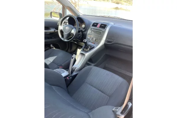 Makina ne shitje ne Fier, Toyota, 2008 Diesel,Kambio Manual Pagesa 4,200  Euro.