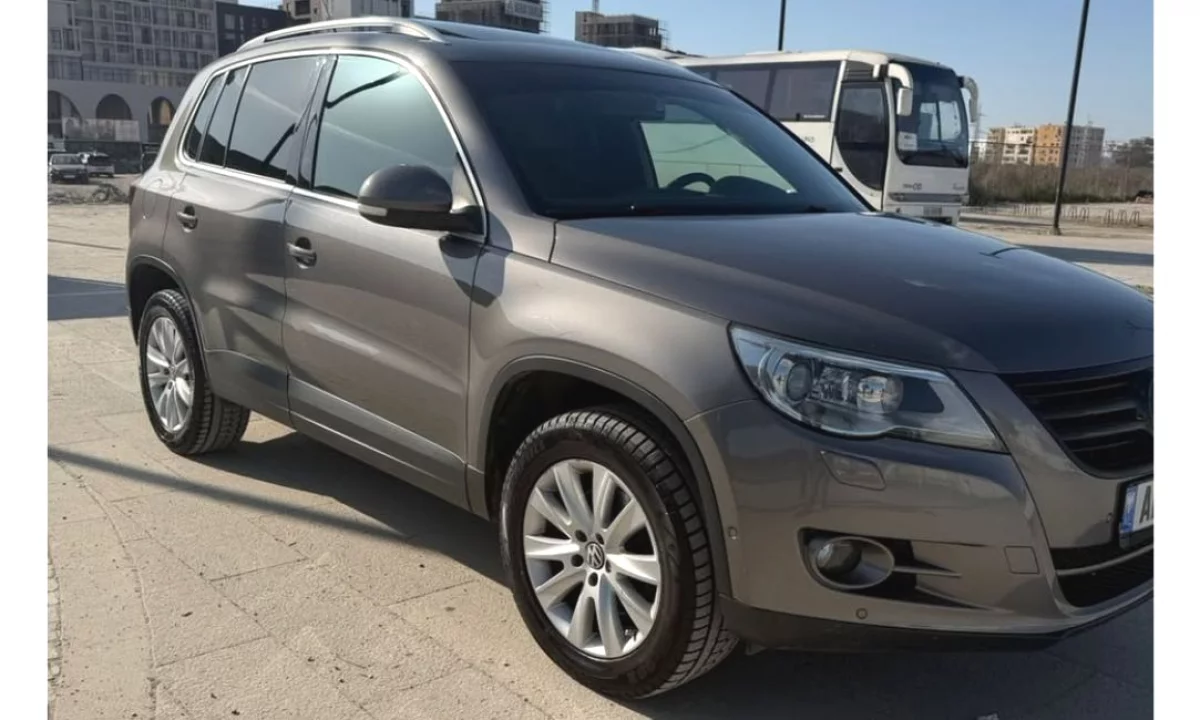 Auto in Vendita a Tirana, Volkswagen, 2011 Diesel,Kambio Automatik Pagamento 8,500  Euro.