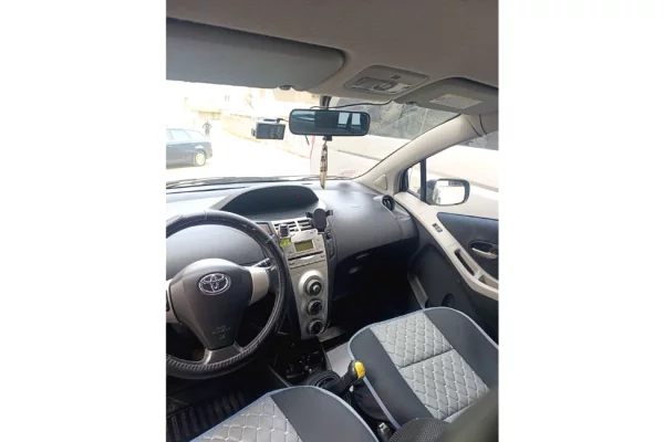 Makina ne shitje ne Pogradec, Toyota, 2005 Diesel,Kambio Manual Pagesa 4,200  Euro.