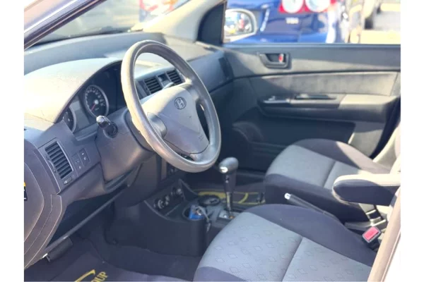 Makina ne shitje ne Durres, Hyundai, 2007 gasoline-gas,Kambio Automatik Pagesa 4,200  Euro.