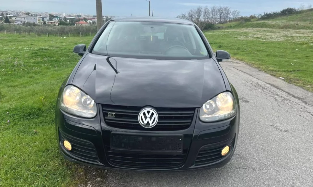 Makina ne shitje ne Tirane, Volkswagen, 2008 Diesel,Kambio Automatik Pagesa 5,600  Euro.