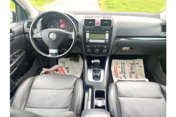 Makina ne shitje ne Tirane - 5,600 Euro