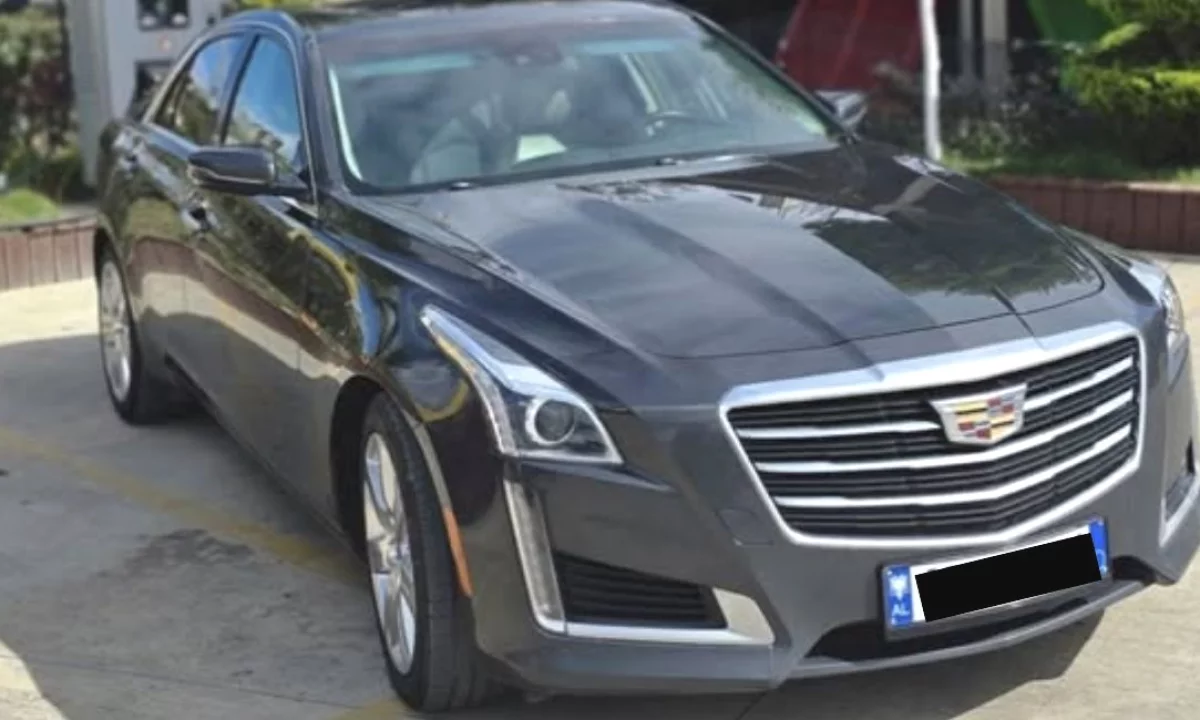 Makina ne shitje ne Tirane, Cadillac, 2016 Benzine,Kambio Automatik Pagesa 9,999  Euro.