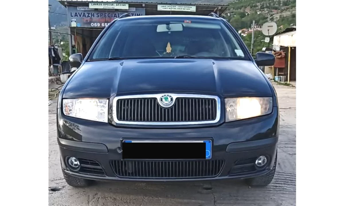 Auto in Vendita a Tirana, Skoda, 2007 Diesel,Kambio Automatik Pagamento 2,600  Euro.