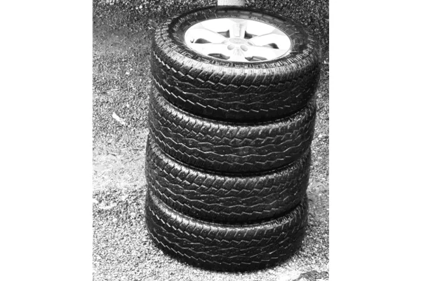  Shiten 4 goma me gjithë disqe për Nissan Navara 