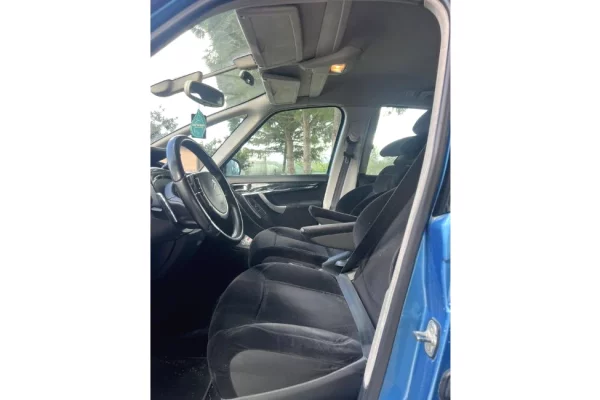 Makina ne shitje ne Tirane - 3,000 Euro