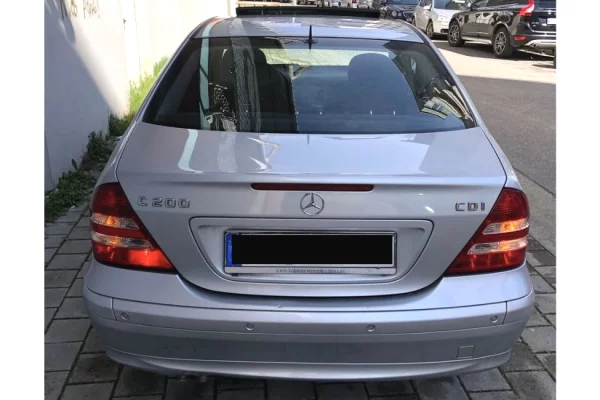 Makina ne shitje ne Tirane - 4,300 Euro