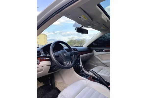 Makina ne shitje ne Tirane - 6,300 Euro