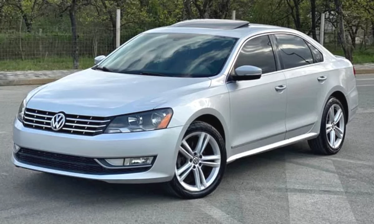 Makina ne shitje ne Tirane, Volkswagen, 2014 Diesel,Kambio Automatik Pagesa 6,300  Euro.