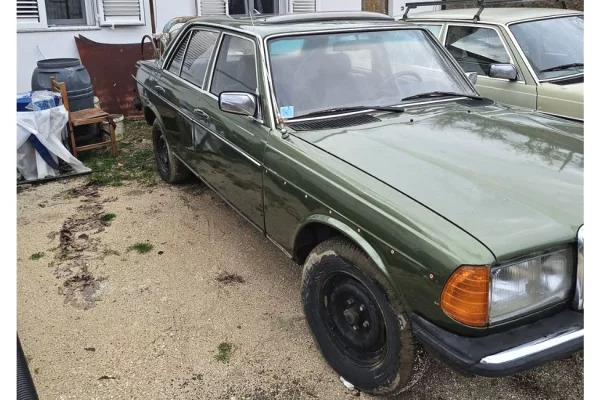 Makina ne shitje ne Tirane - 6,500 Euro