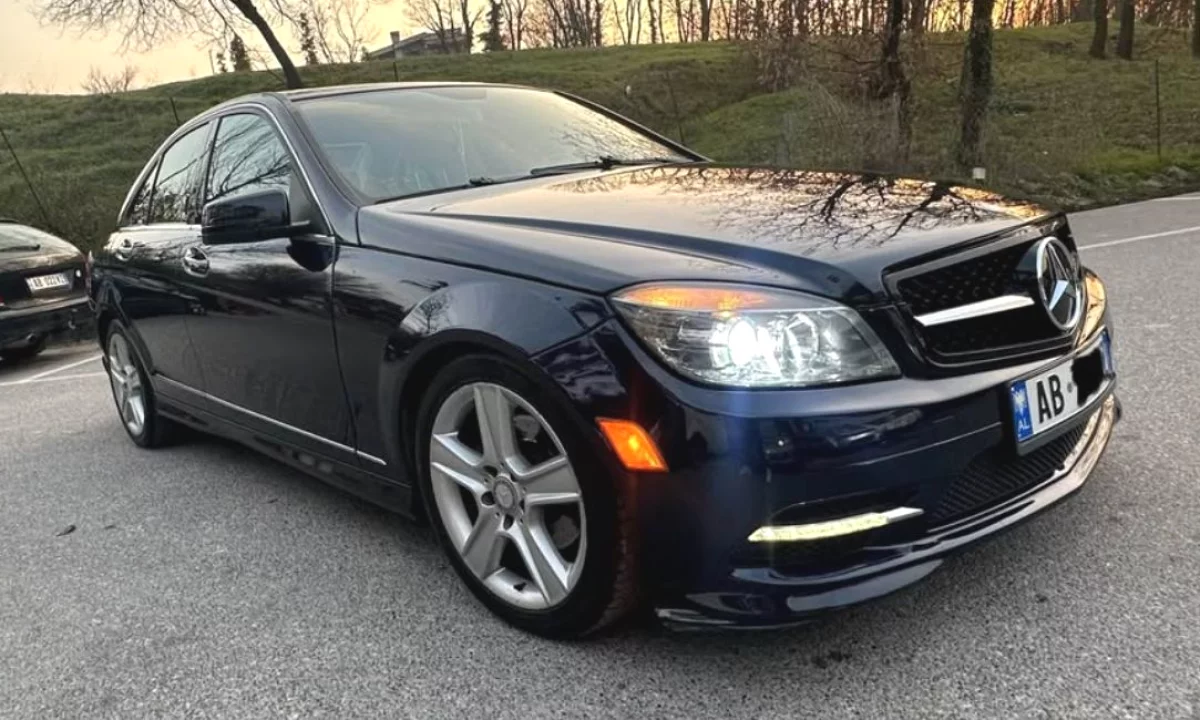 Makina ne shitje ne Tirane, Mercedes-Benz, 2008 Diesel,Kambio Automatik Pagesa 5,999  Euro.