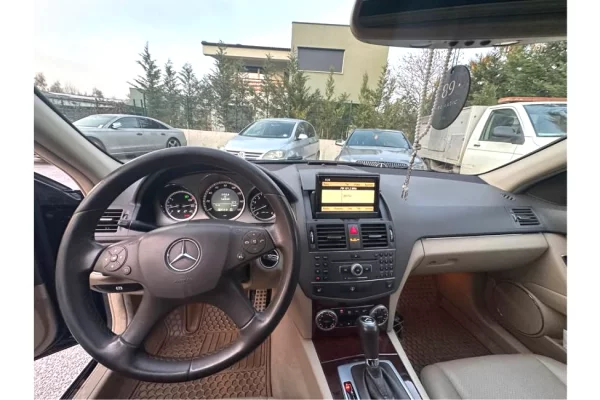 Makina ne shitje ne Tirane - 5,999 Euro