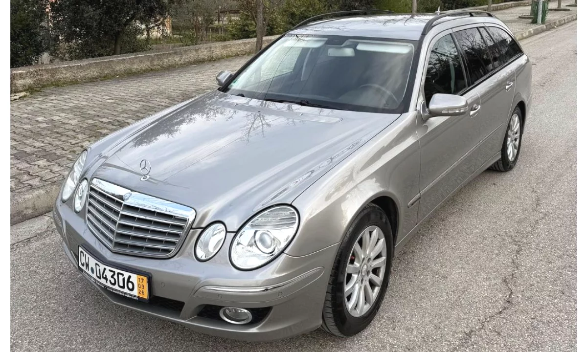 Makina ne shitje ne Tirane, Mercedes-Benz, 2006 gasoline-gas,Kambio Automatik Pagesa 4,600  Euro.