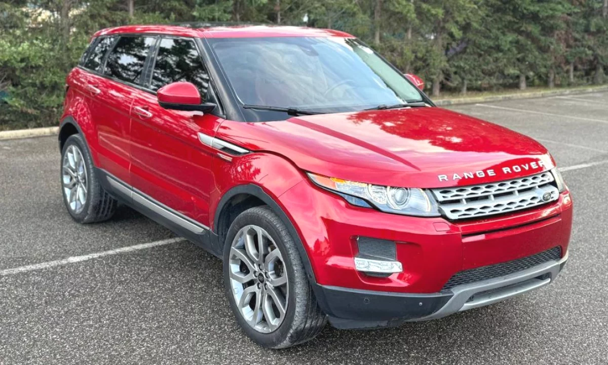 Makina ne shitje ne Tirane, Land Rover, 2009 Benzine,Kambio Automatik Pagesa 8,500  Euro.