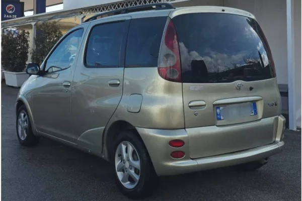 Makina ne shitje ne Tirane - 2,999 Euro