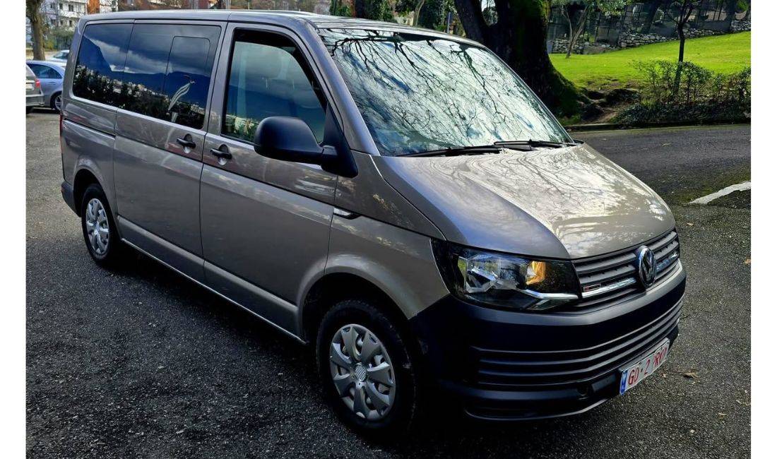 Makina ne shitje ne Tirane, Volkswagen, 2018 Diesel,Kambio Manual Pagesa 10,000  Euro.