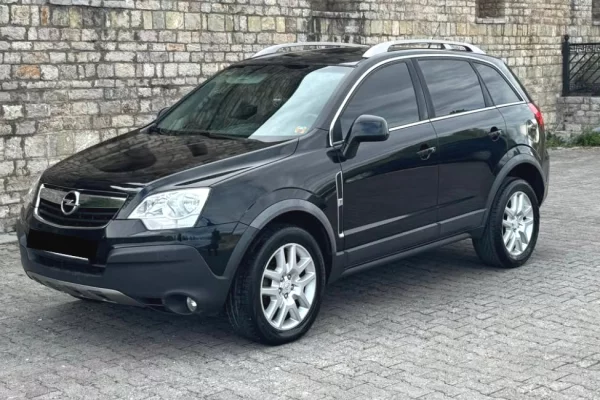 Makina ne shitje ne Tirane - 4,200 Euro