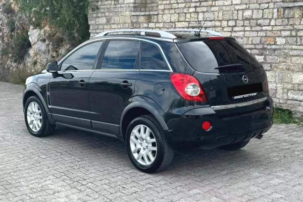 Makina ne shitje ne Tirane - 4,200 Euro